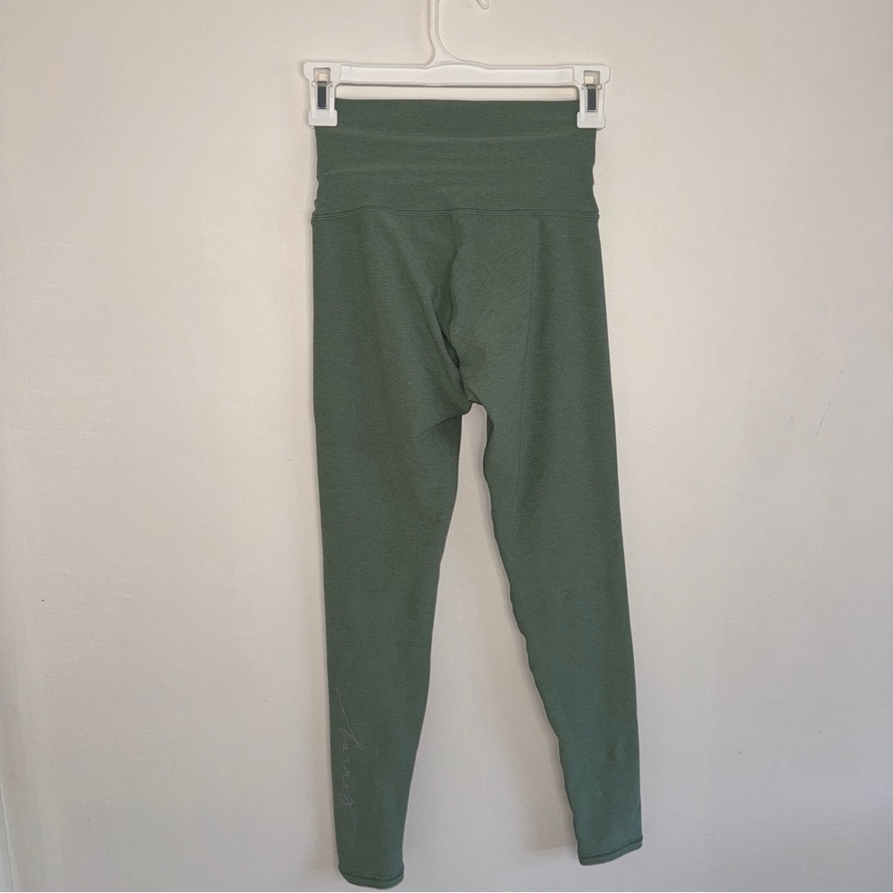 Barre3 Teal Marble Racerback Tank and Leggings SET - Picture 9 of 10
